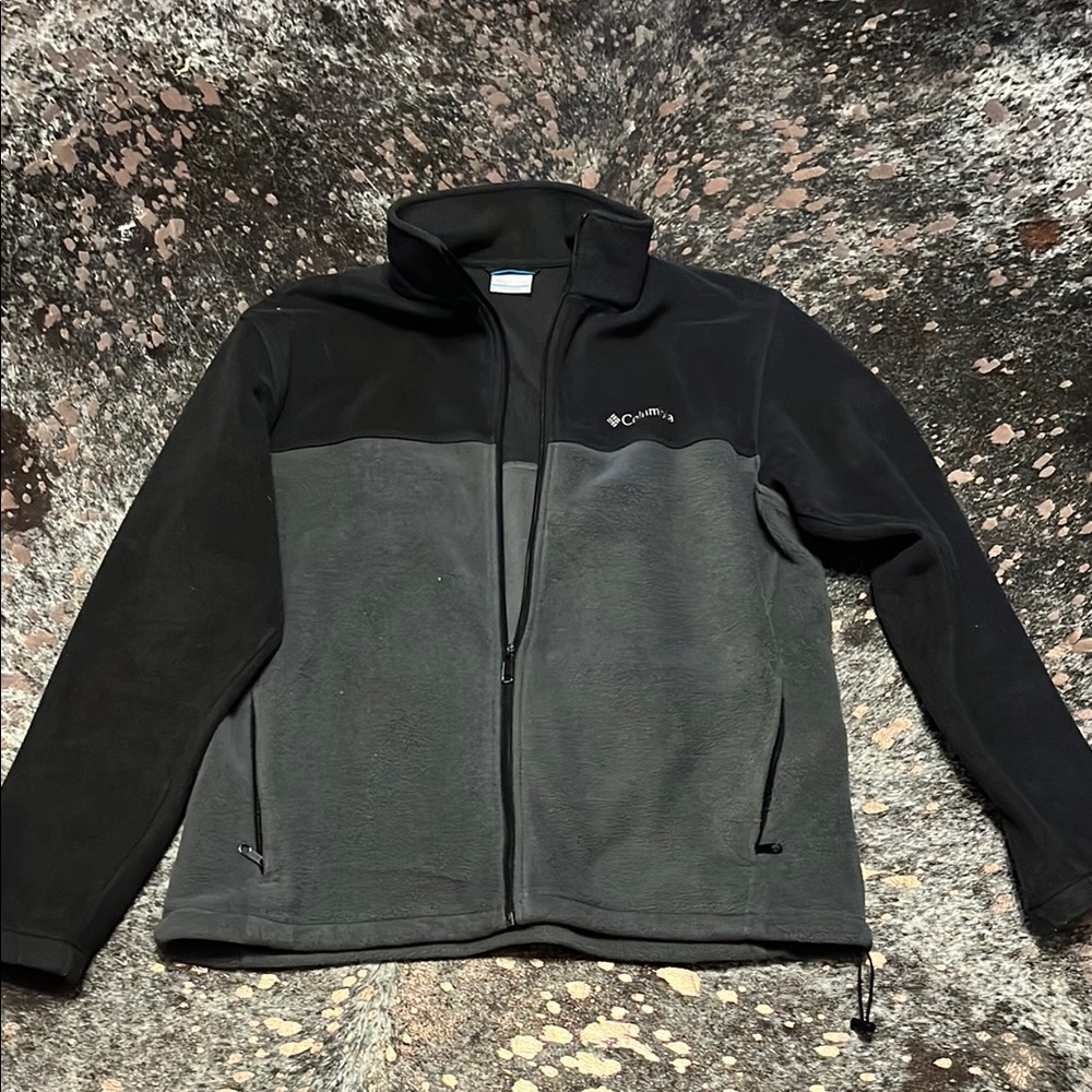 Columbia Men's Black and Gray Performance Jacket